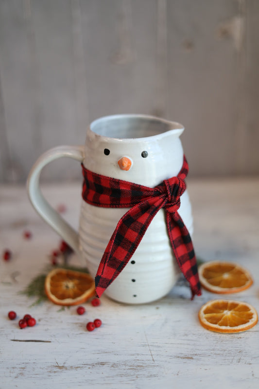 Snowman Pitcher
