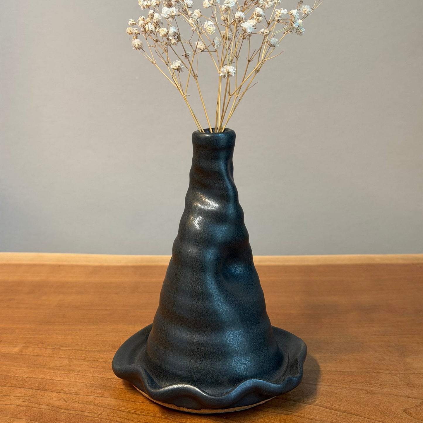 Black Witch Hat Vase | Slow Dark