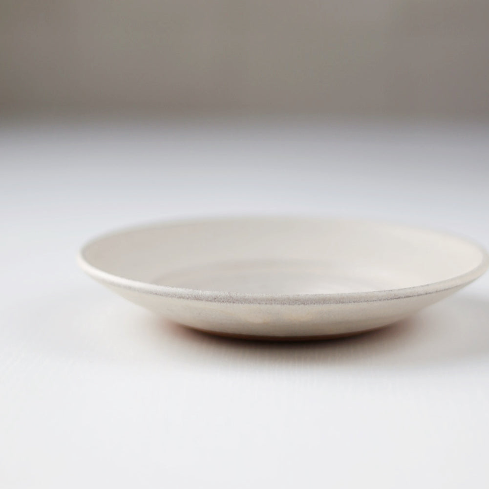 Garlic Plate in Cream