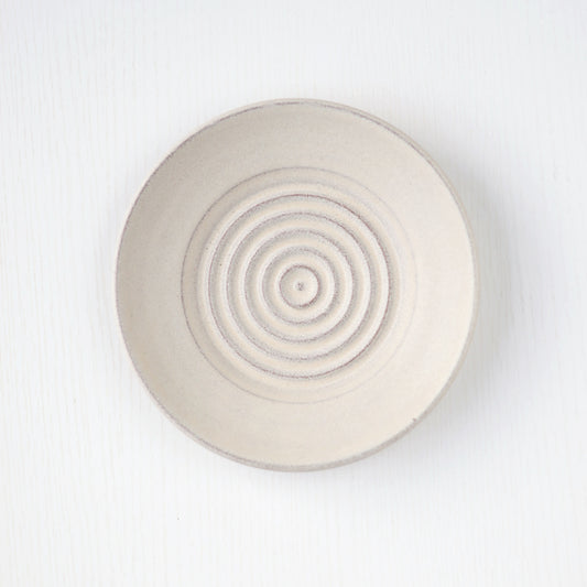 Garlic Plate in Cream