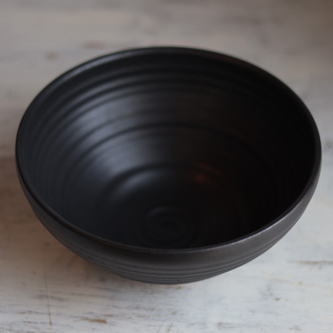 Serving Bowl in Black