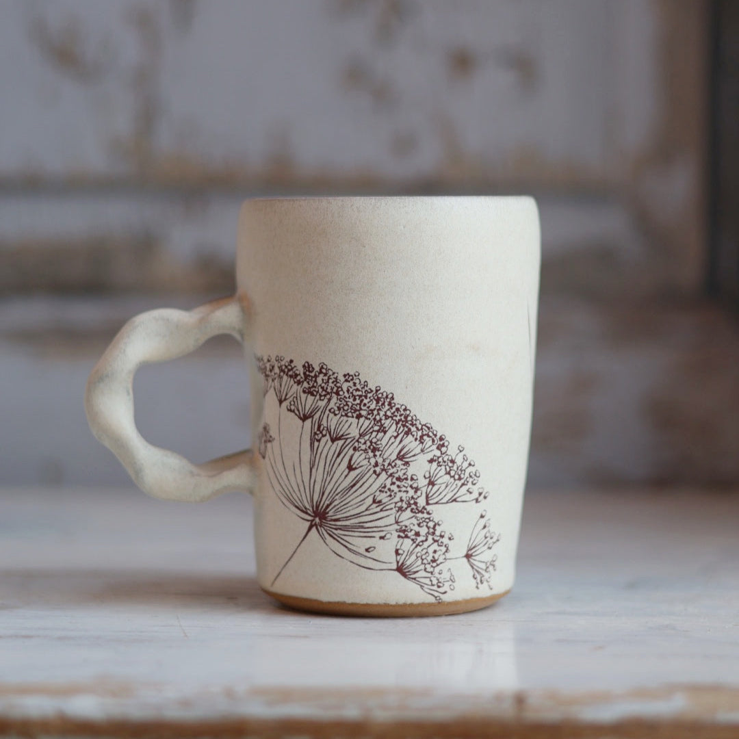 Large Floral Smooth Mug in Cream