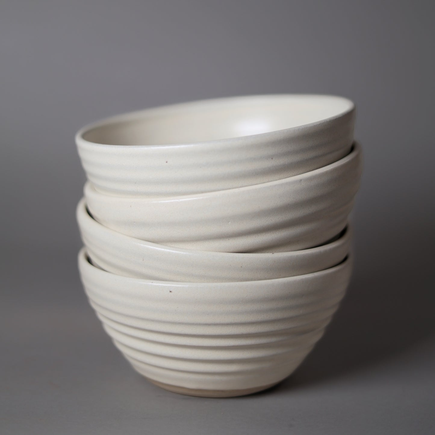 Small Serving Bowl in Cream