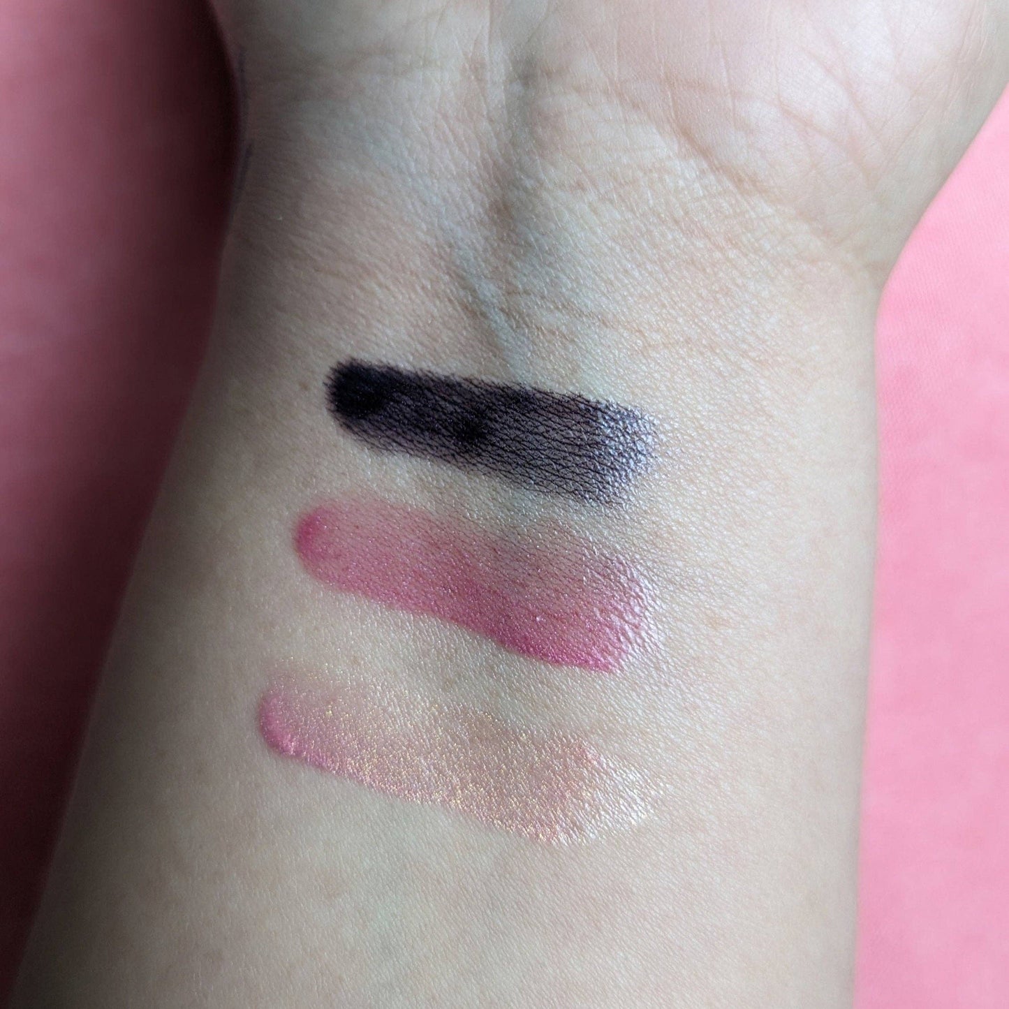 ANNABEL LEE - Strawberries and cream scented lip gloss