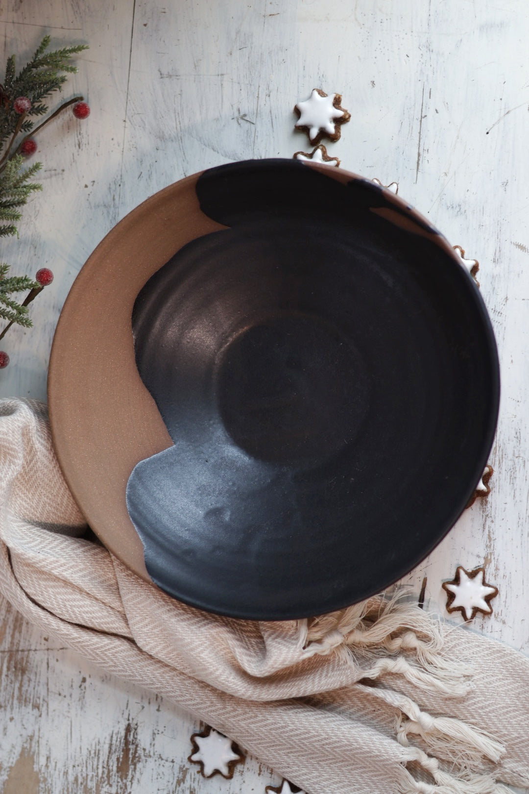 Handmade Ceramic Flow Centerpiece Bowl in Black