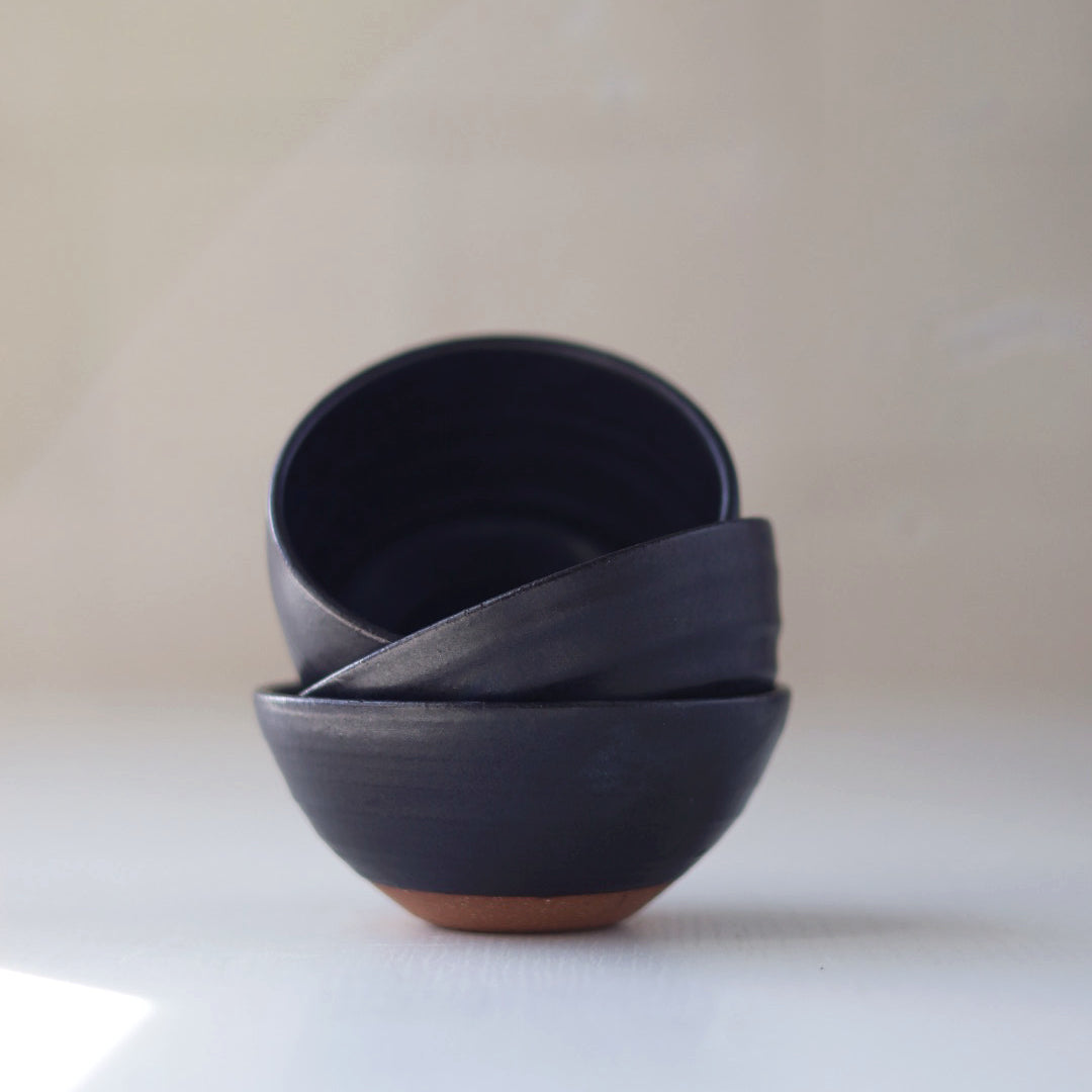 Artist Choice Little Bowl in Black