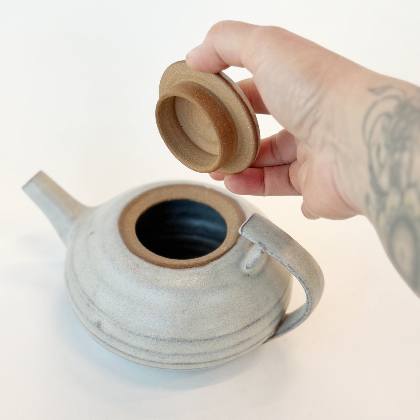 Teapot 10 in Cream