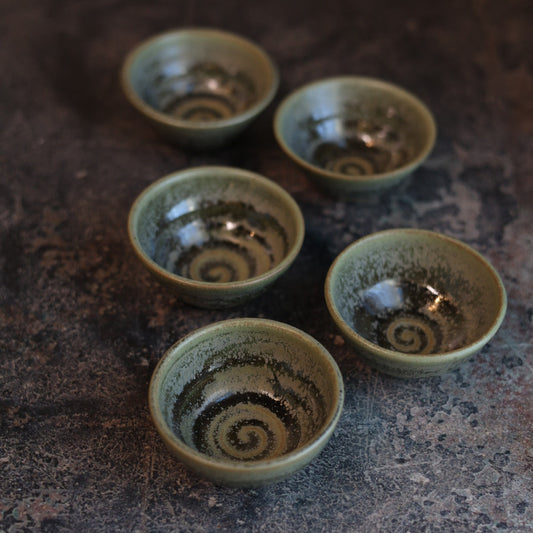 Artist Choice Little Bowl in Moss Green