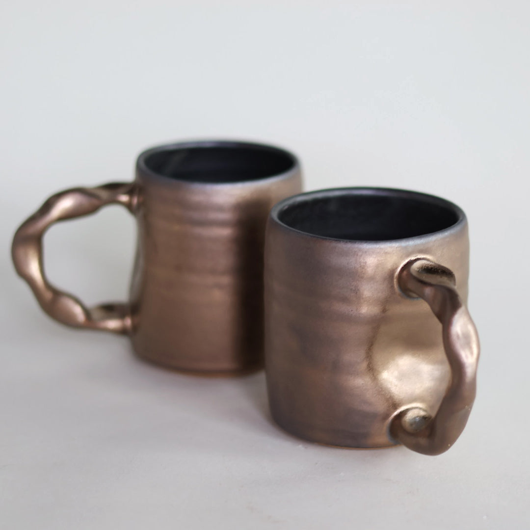 Signature Mug in Gold