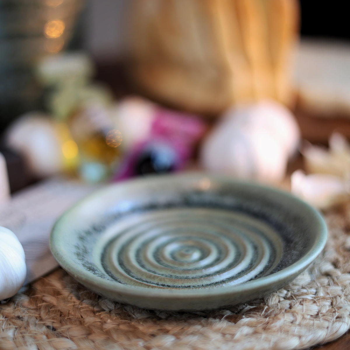 Mini Garlic Plate in Moss Green