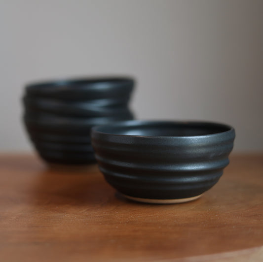Companion Bowl in Black Set of 4