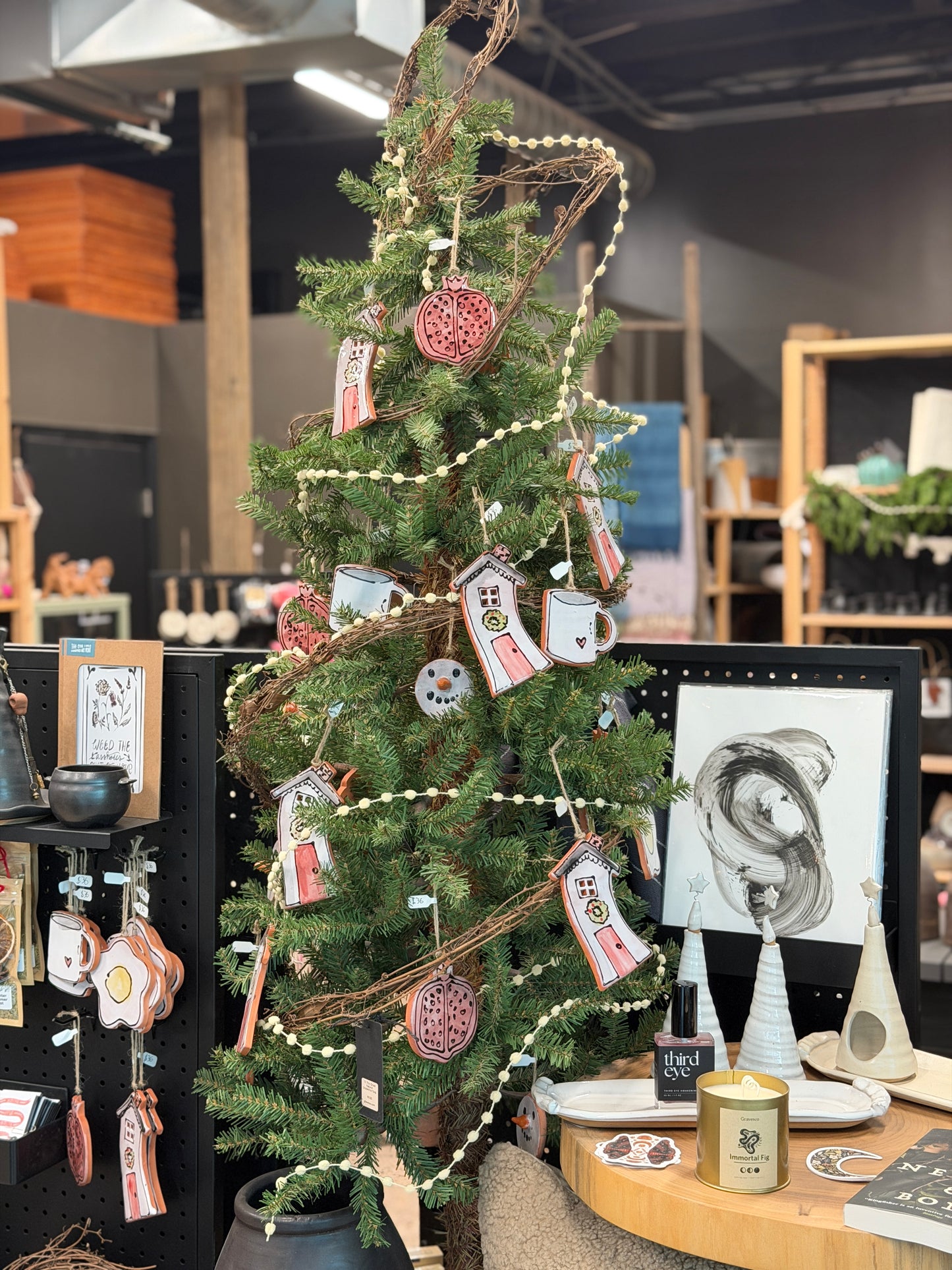 Pom Pom Wired Garland - 5 yards