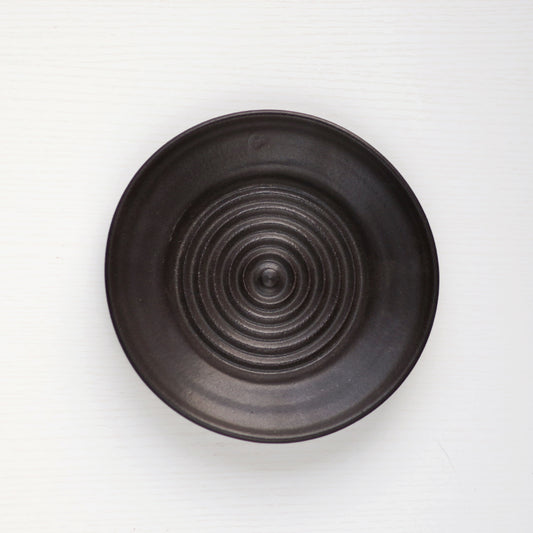 Garlic Plate in Black