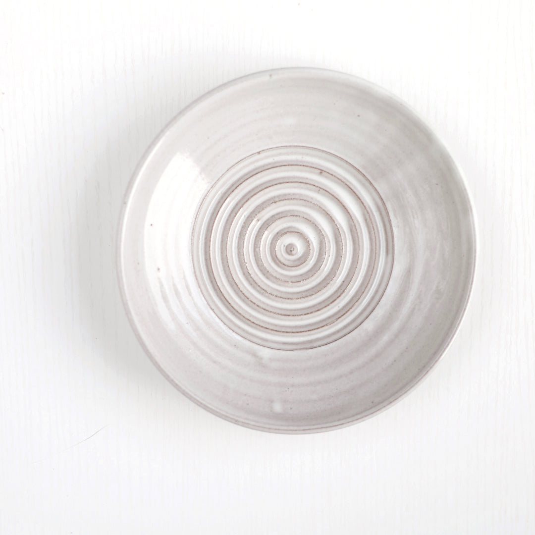 Garlic Plate in White