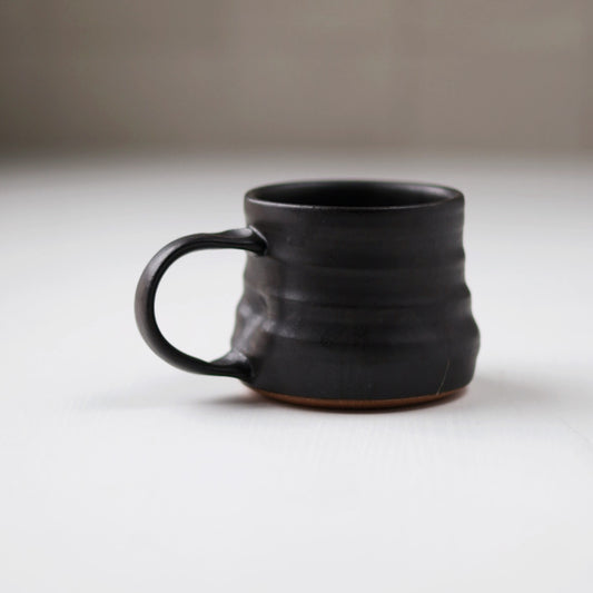 Petite Mug in Black