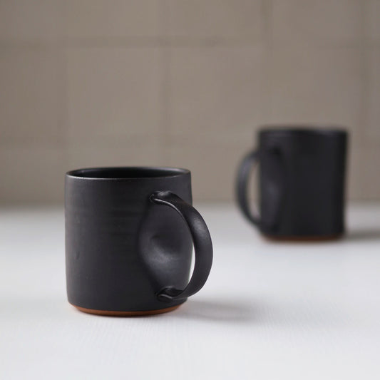 Smooth Mug in Black