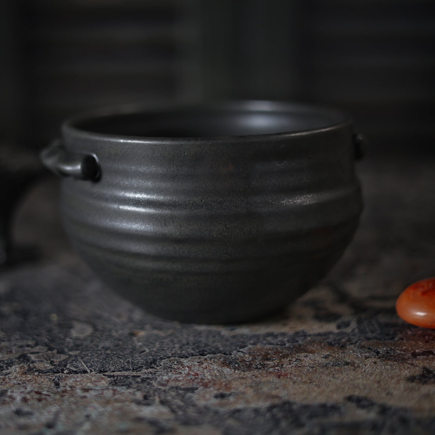 Black XL Cauldron Bowl | Slow Dark