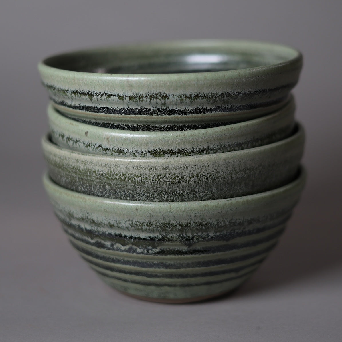Small Serving Bowl in Moss Green