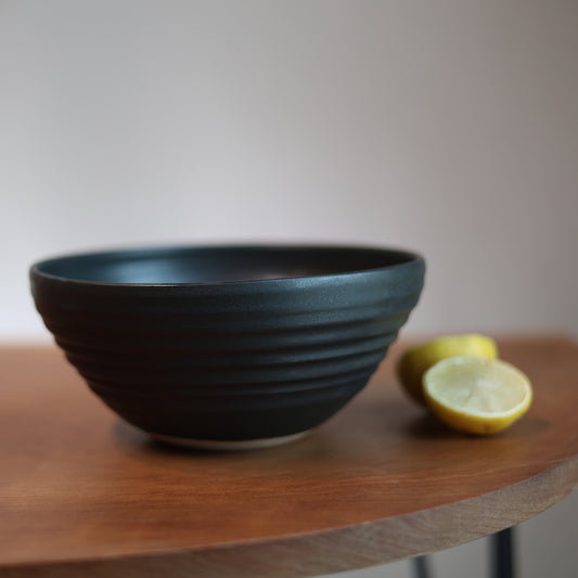 Serving Bowl in Black