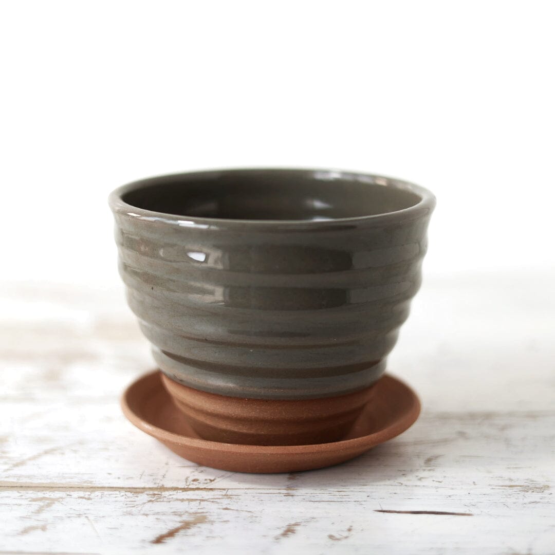 
                  
                    Taupe Jumbo Loft Planter Gravesco 
                  
                