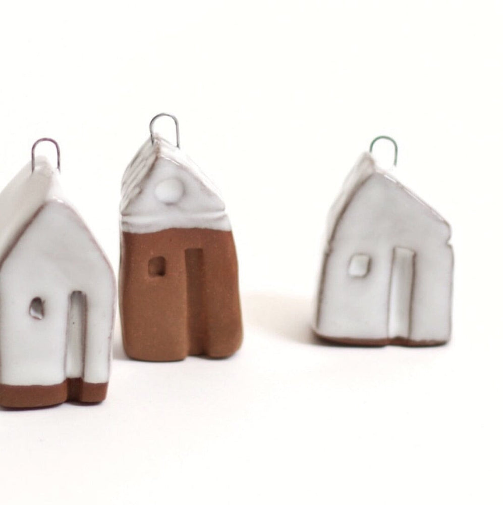 Tiny House Ornament Gravesco 